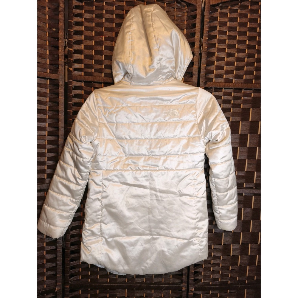 The North Face Kids White Puffer Jacket - Picture 6 of 11
